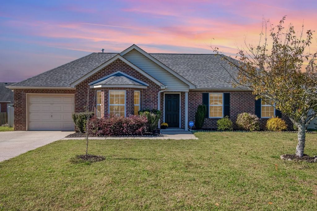 105 Blythe Court, Smyrna