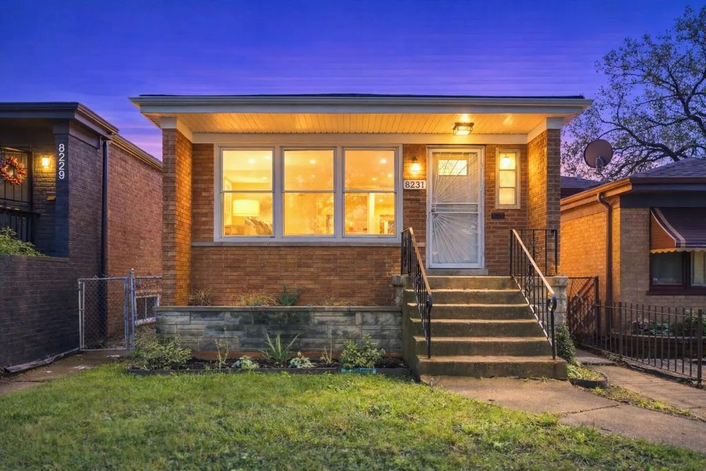8231 S Wentworth Avenue, Chicago