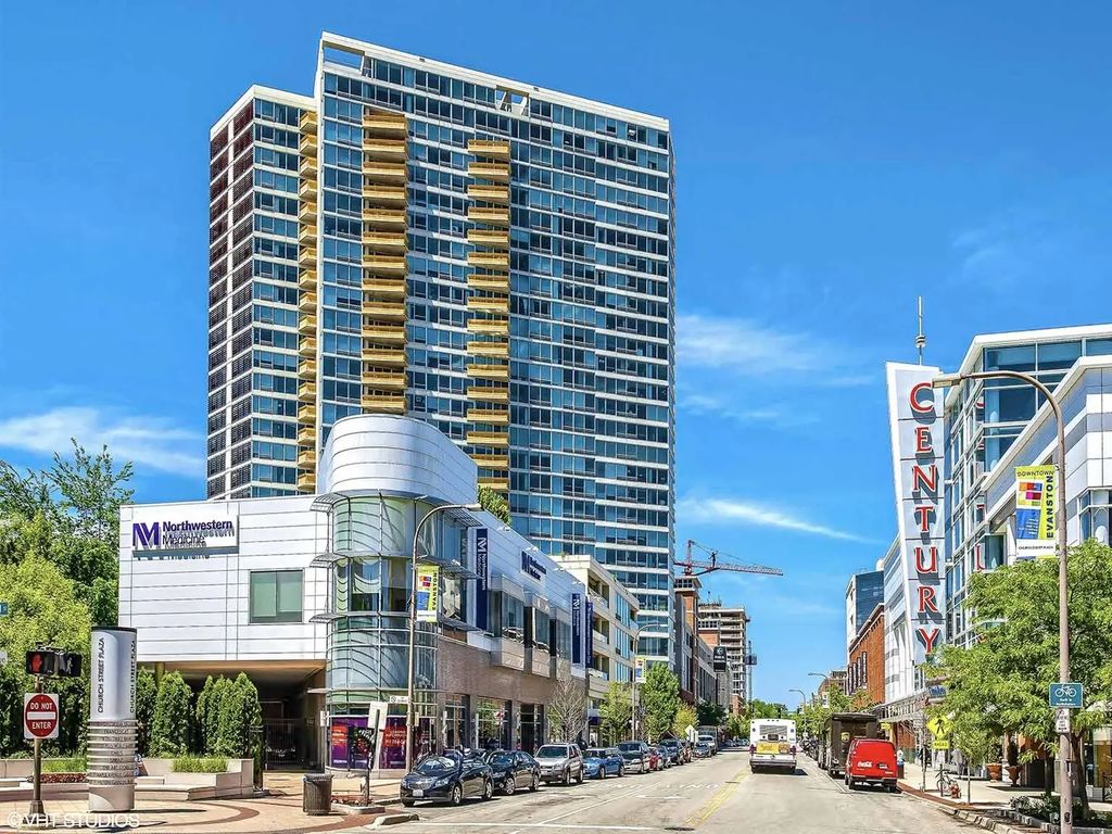 1720 Maple Avenue 910, Evanston, 60201