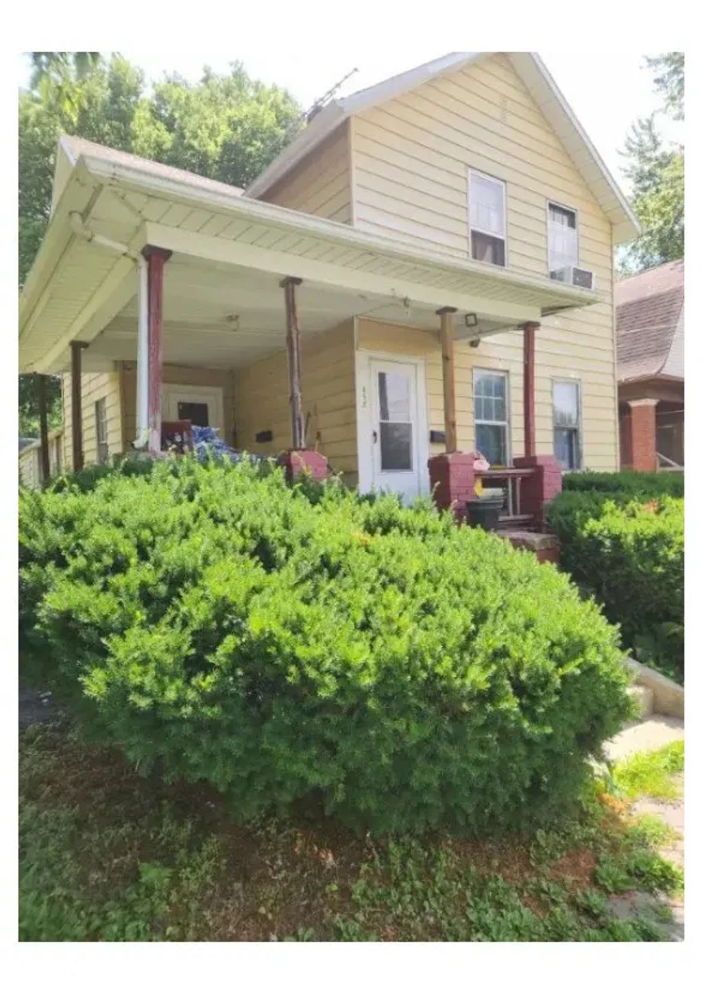 853 N Cedar Street, Galesburg