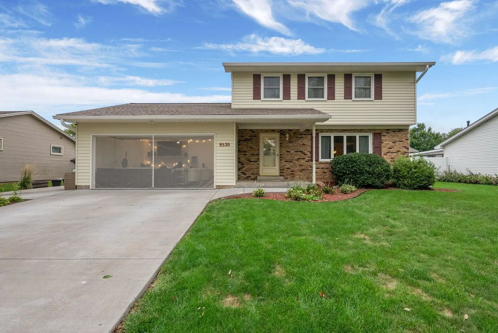 8520 18th Street W, Rock Island