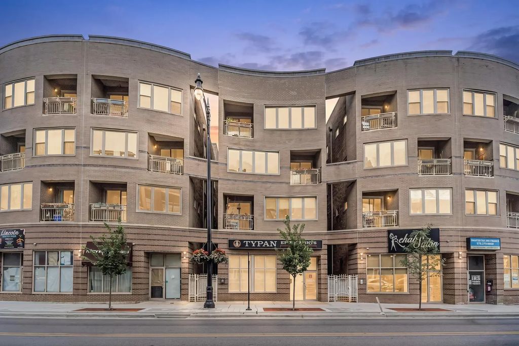 4915 N Lincoln Avenue 2, Chicago