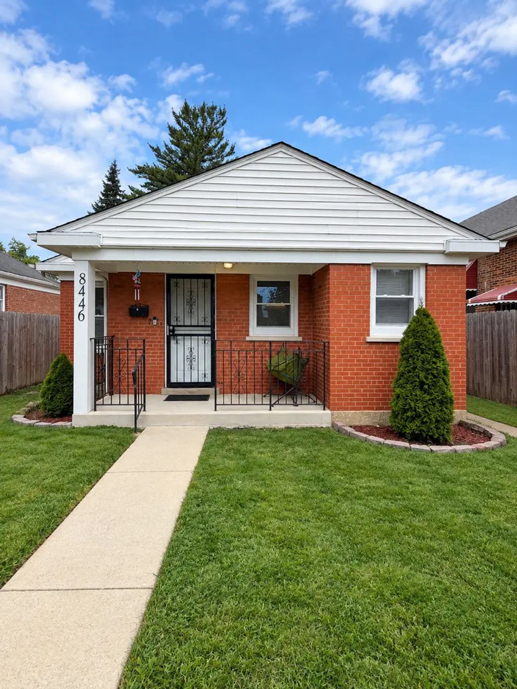 8446 S Constance Avenue, Chicago