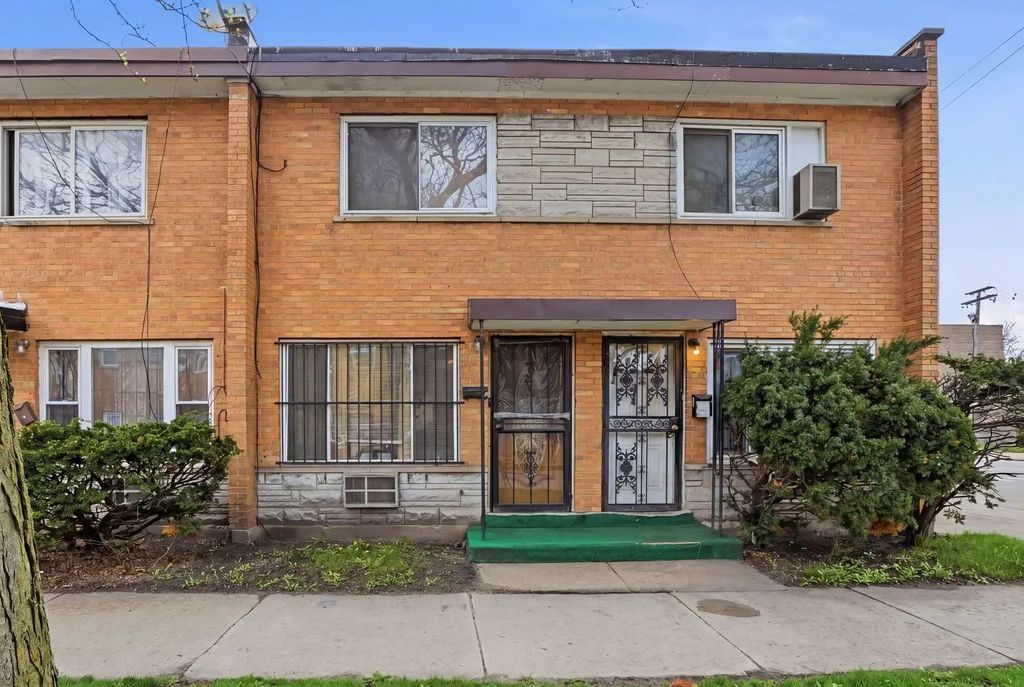 7500 S Kenwood Avenue B, Chicago