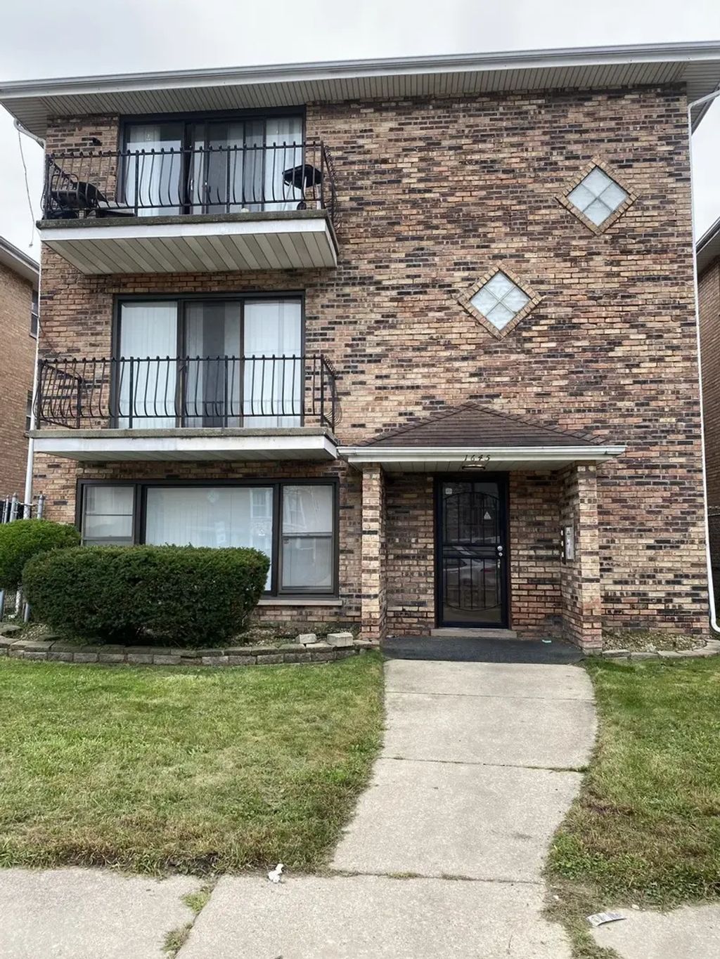 1645 Harbor Avenue, Calumet City