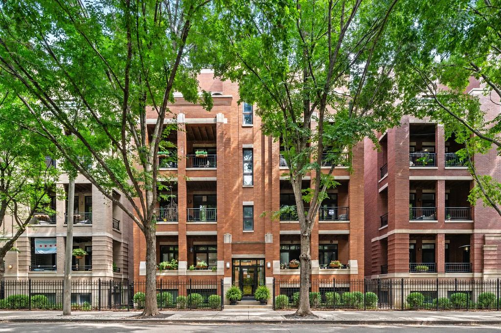 679 N Peoria Street 4s, Chicago