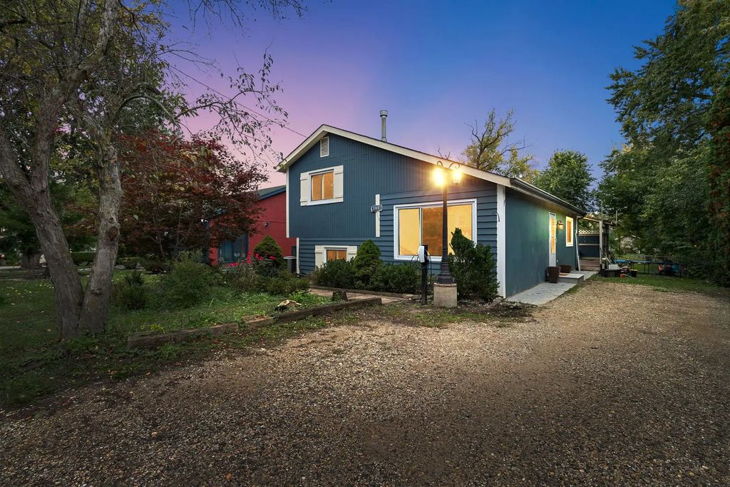 199 W Hillside Drive, Round Lake