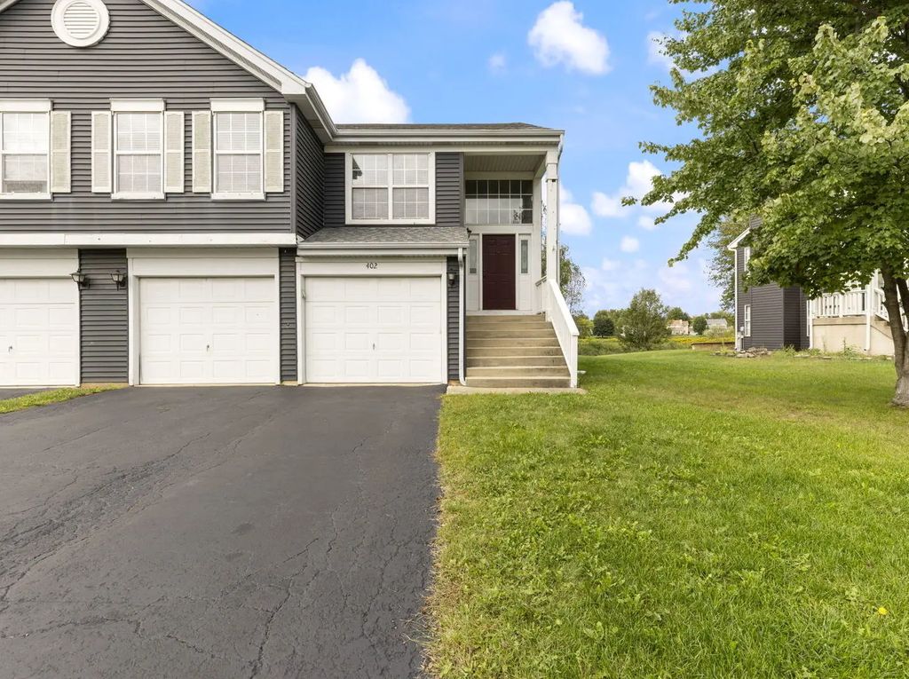 402 Gloria Lane, Oswego