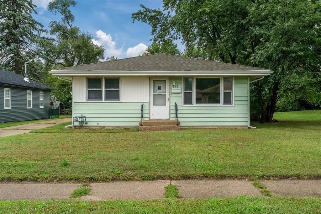 2411 Barton Boulevard, Rockford