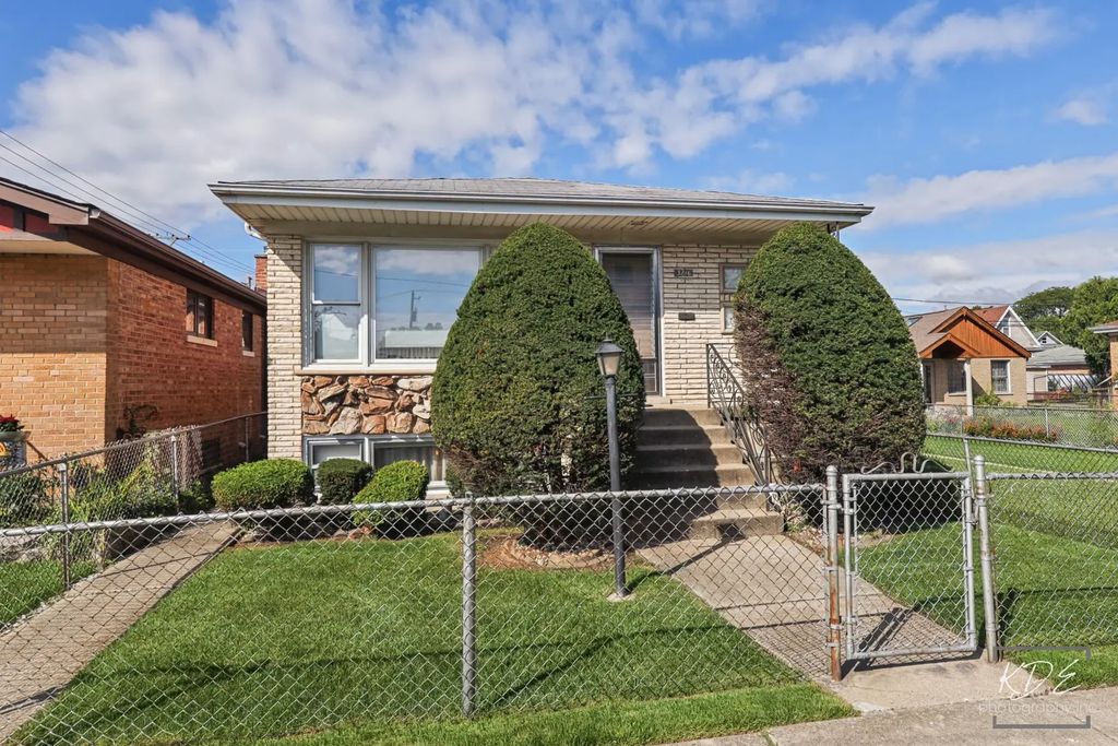 3216 N Ottawa Avenue, Chicago