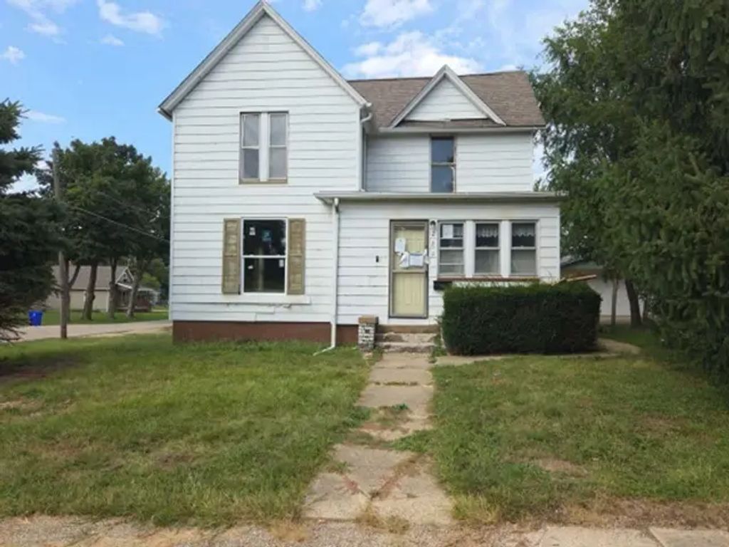 220 W 8th Street, Kewanee