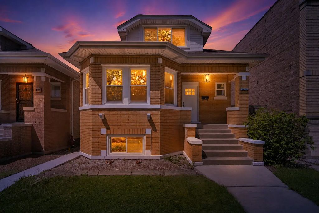 3052 N Major Avenue, Chicago