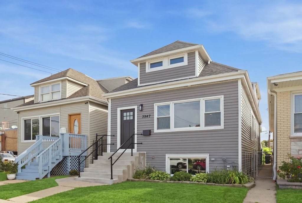 3947 N Neva Avenue, Chicago