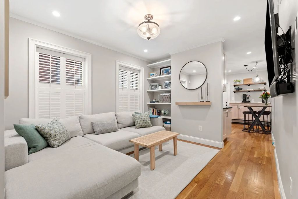 4 Cook Street 1, Boston