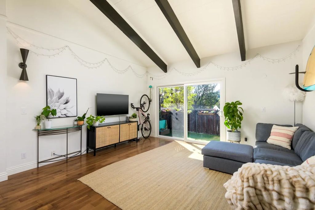 856 Highland Drive 4, Santa Barbara