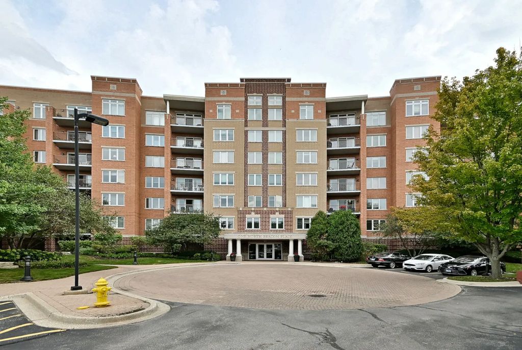 1 N Beacon Place 601, La Grange