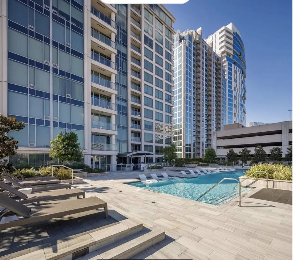 2047 Westcreek Lane 1004, Houston