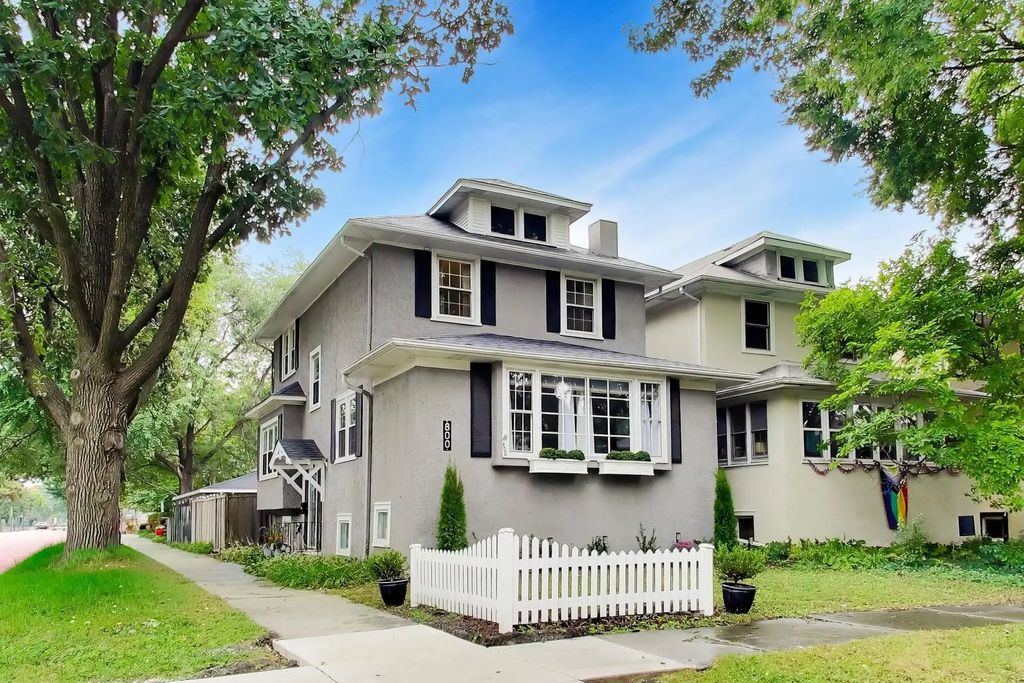 800 S Scoville Avenue, Oak Park