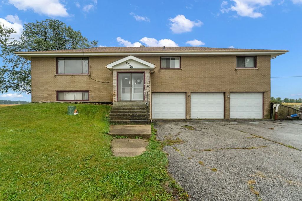 1257 E Exchange Street, Crete