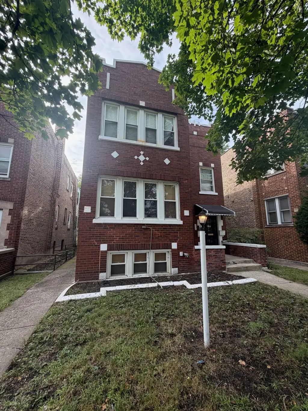 7524 S Wentworth Avenue, Chicago