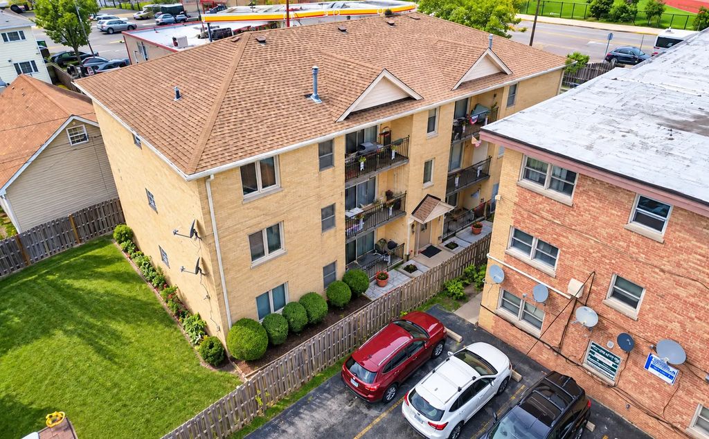 6743 W Irving Park Road 202, Chicago