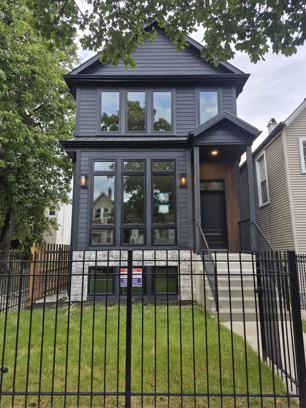 3508 W Belden Avenue, Chicago