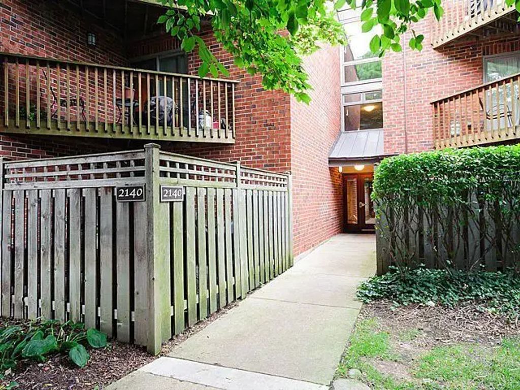 2140 N Lincoln Avenue 5103, Chicago