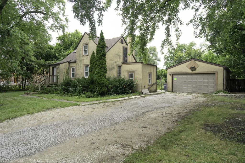 1748 Lunt Avenue, Des Plaines