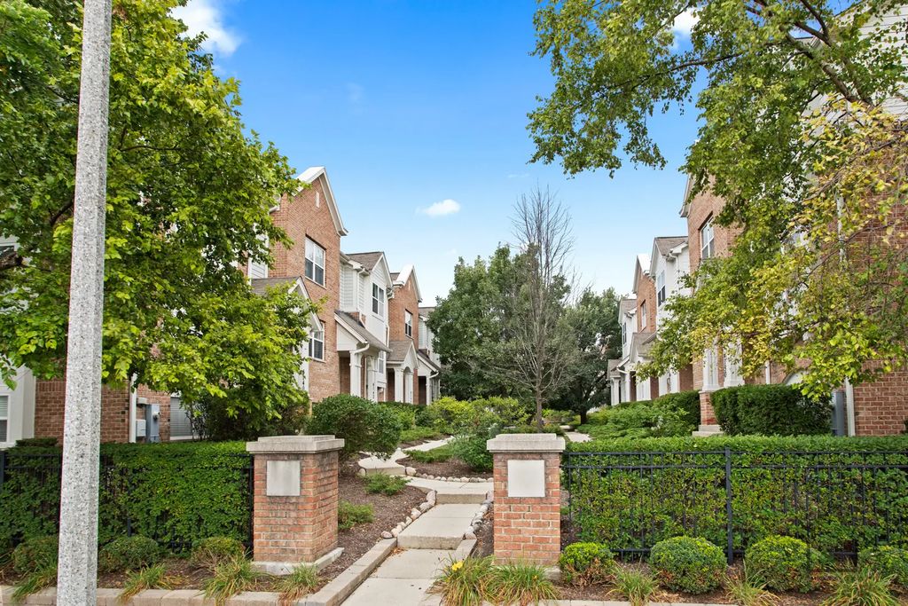 6148 Washington Court, Morton Grove