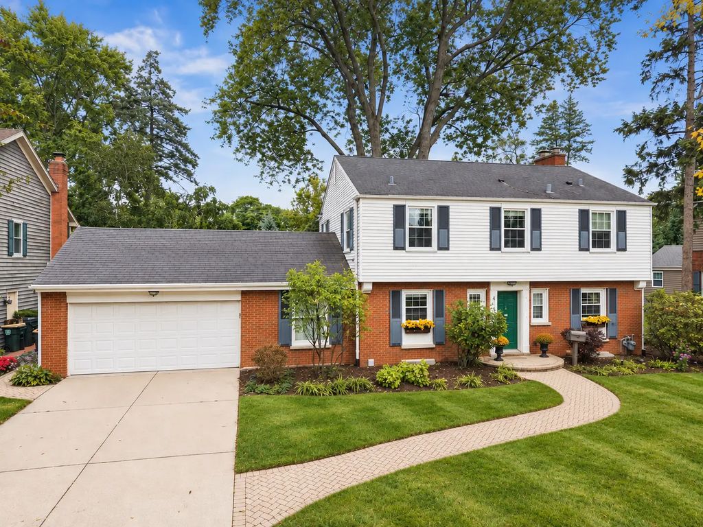 431 S Pine Avenue, Arlington Heights