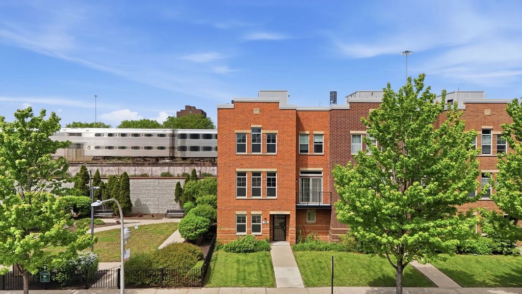 3560 S Federal Street, Chicago
