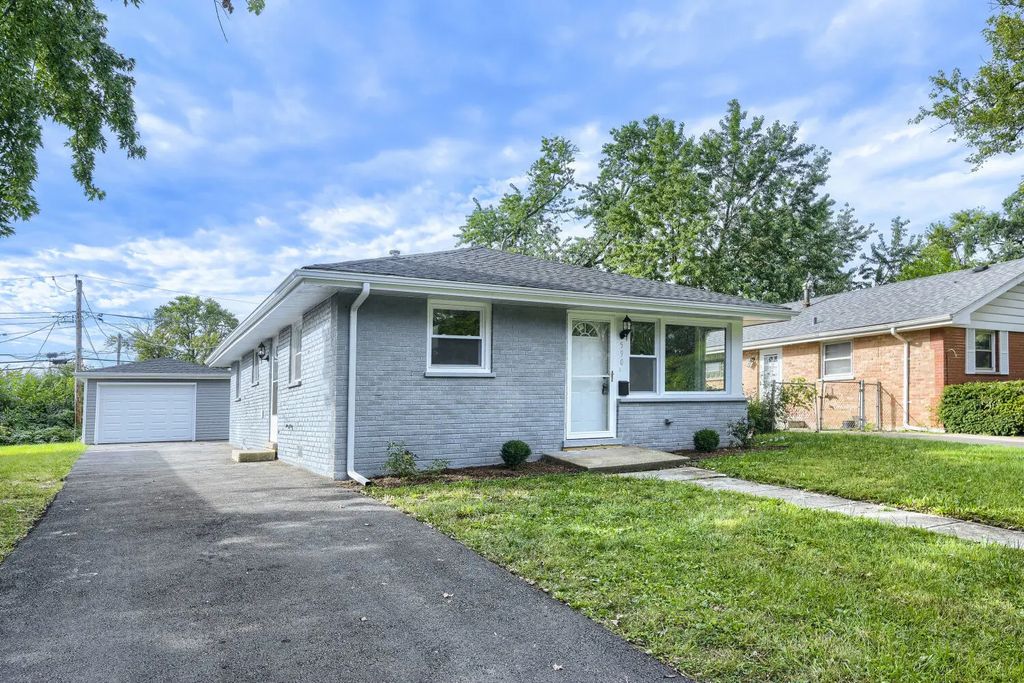 590 W 16th Street, Chicago Heights