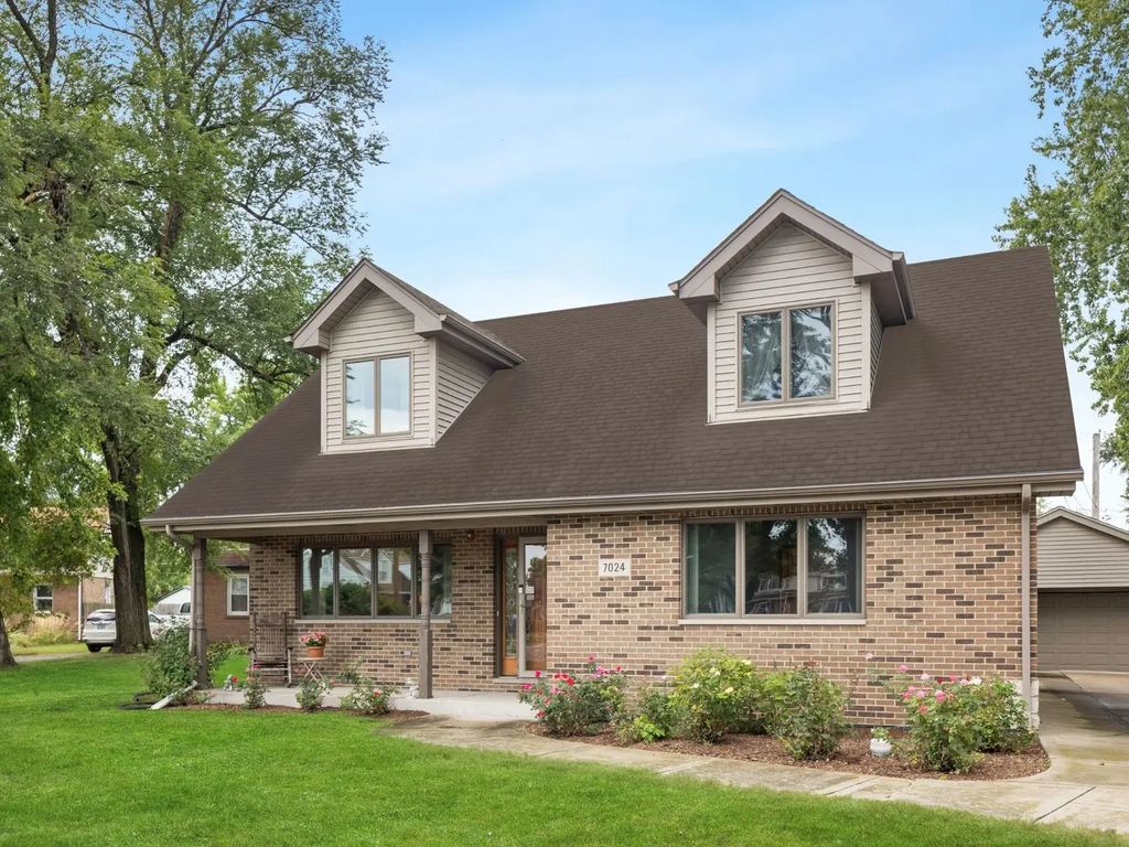 7024 Garden Lane, Bridgeview