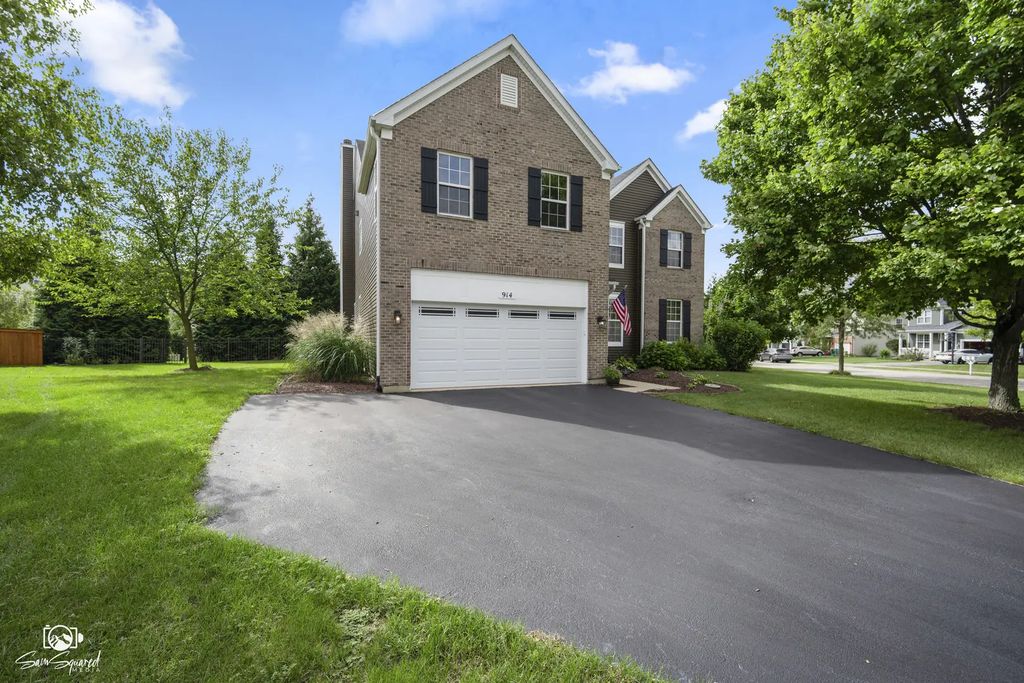 914 Pasture Rose Street, Joliet