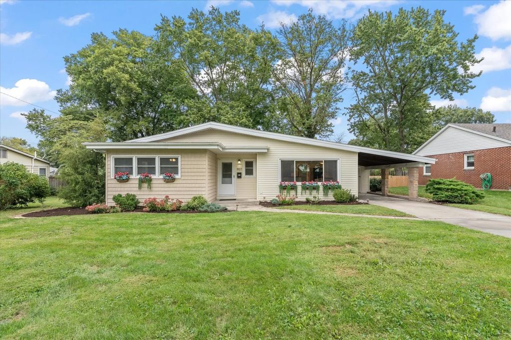 907 S Longview Road, Monticello