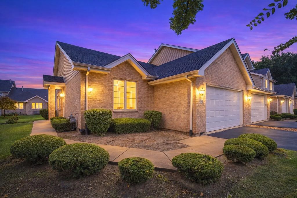 13549 Lockwood Street, Crestwood