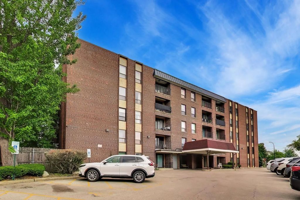 6330 Lincoln Avenue 1a, Morton Grove