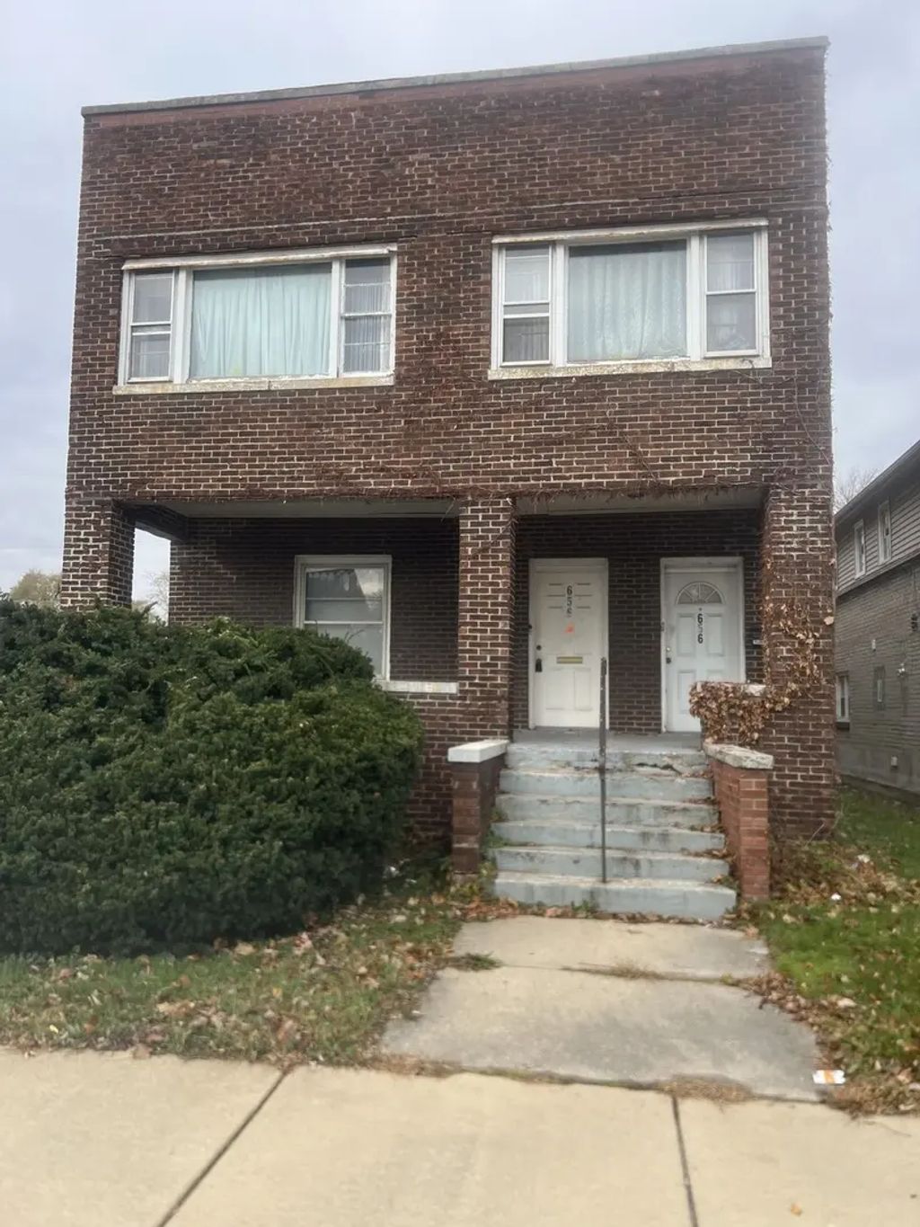 656 Wentworth Avenue, Calumet City