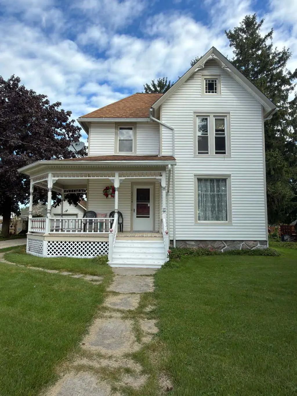 12114 Bigelow Avenue, Hebron