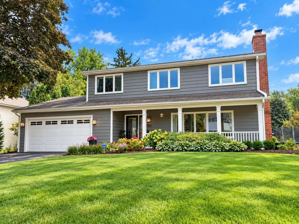 26w355 Blackhawk Drive, Wheaton