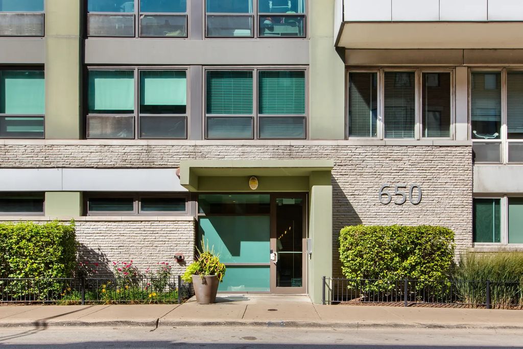 650 W Wayman Street 705c, Chicago