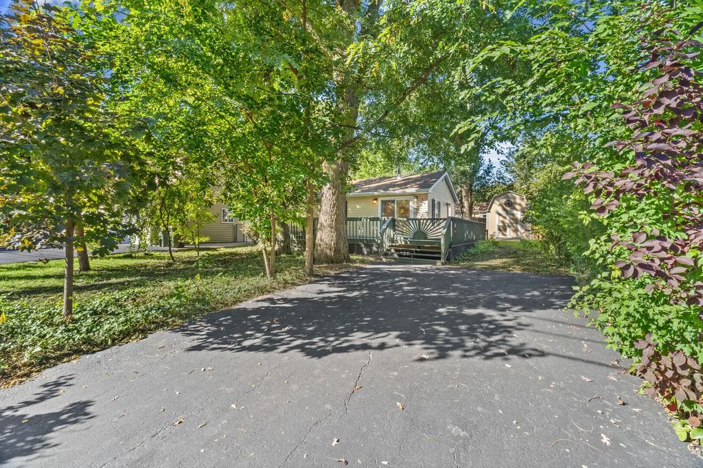 726 N Park Road, Round Lake