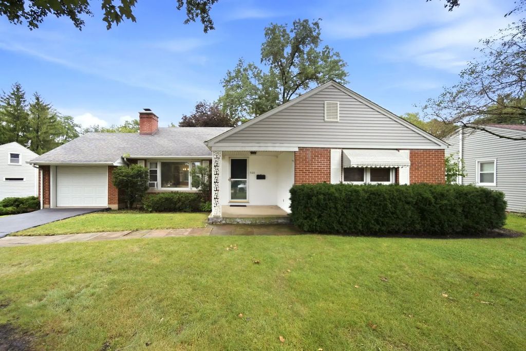 500 Skyline Drive, Fox River Grove