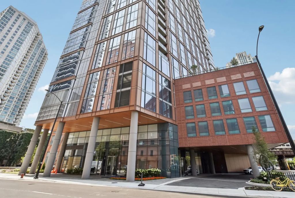350 N Canal Street 3101, Chicago