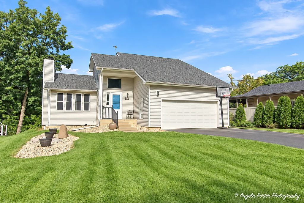 4103 Westwood Drive, Wonder Lake