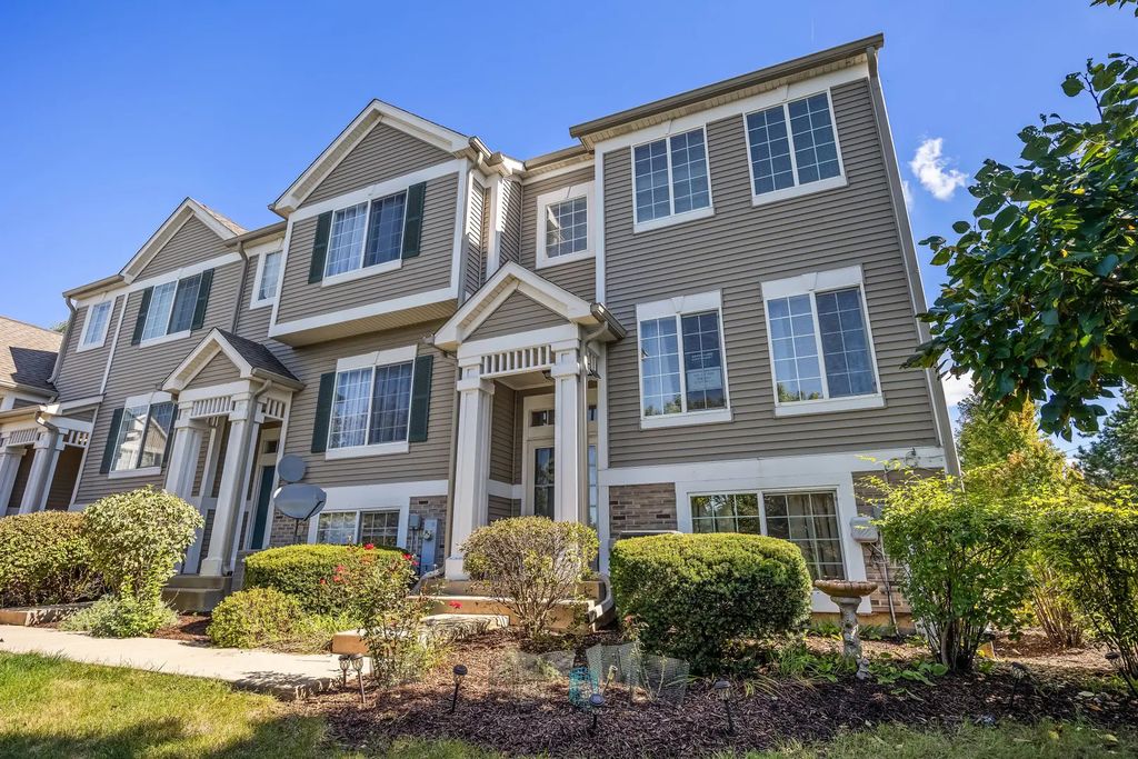 103 Enclave Circle D, Bolingbrook