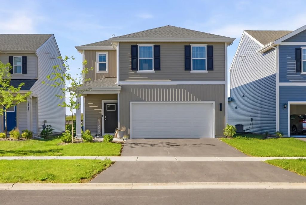 1479 Grand Tetons Drive, Pingree Grove