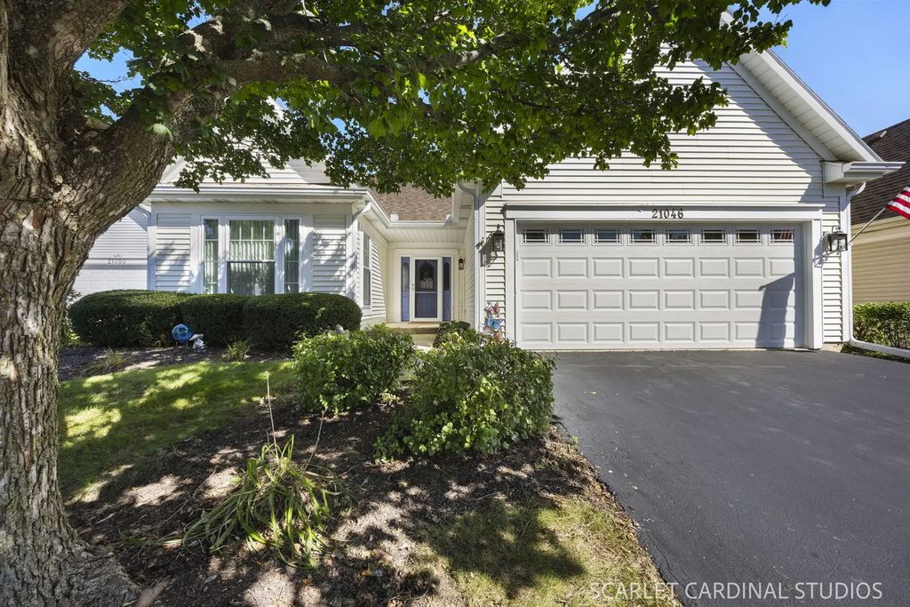 21046 W Walnut Lane, Plainfield