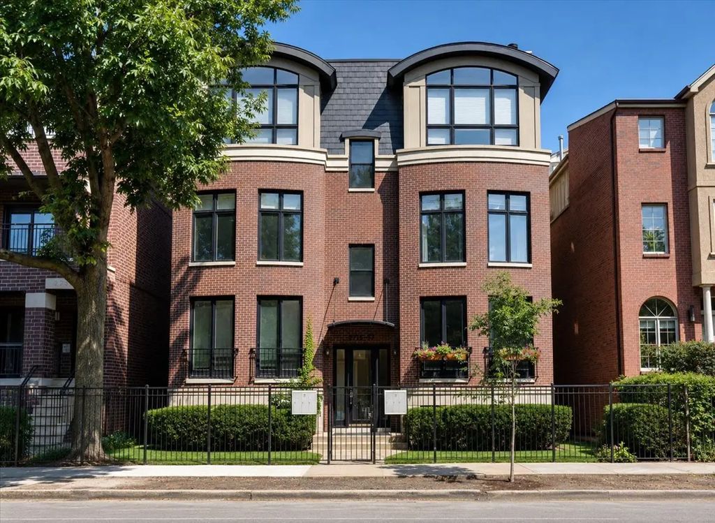 2717 N Southport Avenue 1n, Chicago