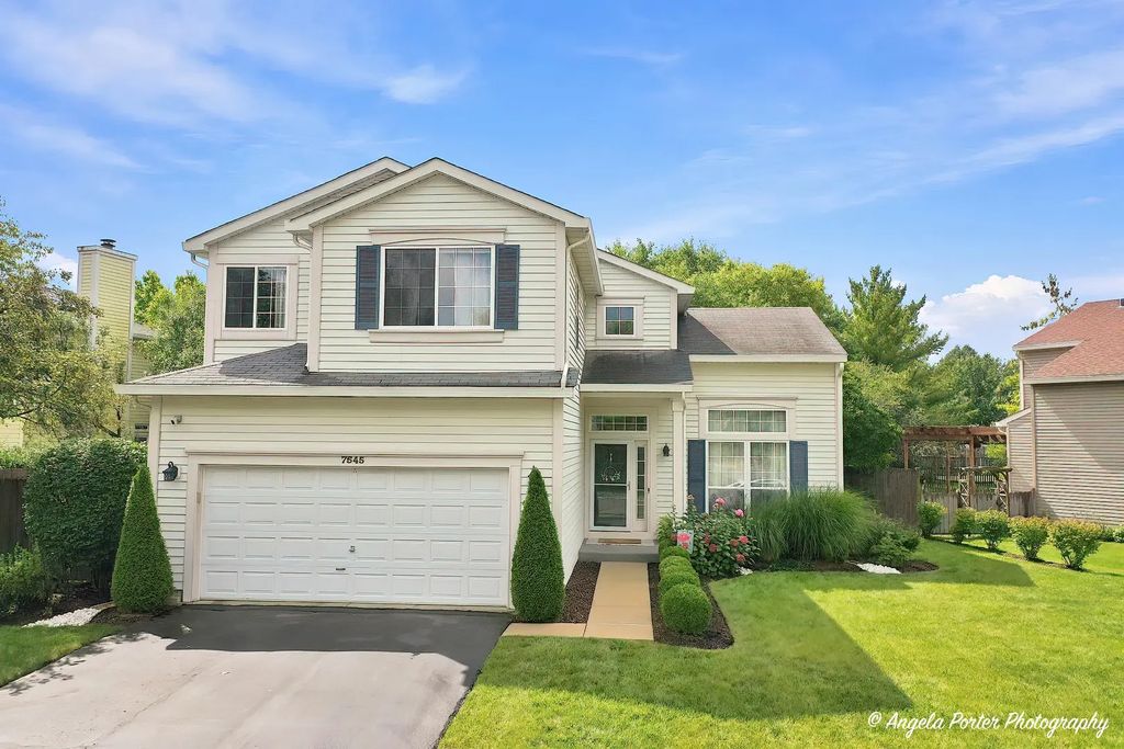 7545 Korbel Drive, Gurnee